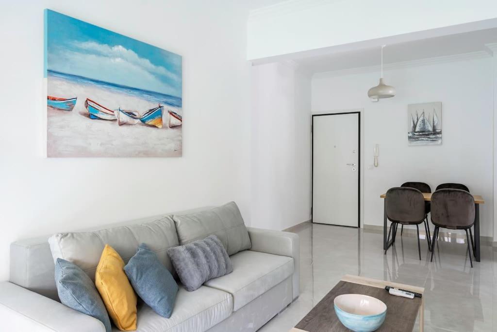 Alimos Sun-Filled Apartment Atina Dış mekan fotoğraf