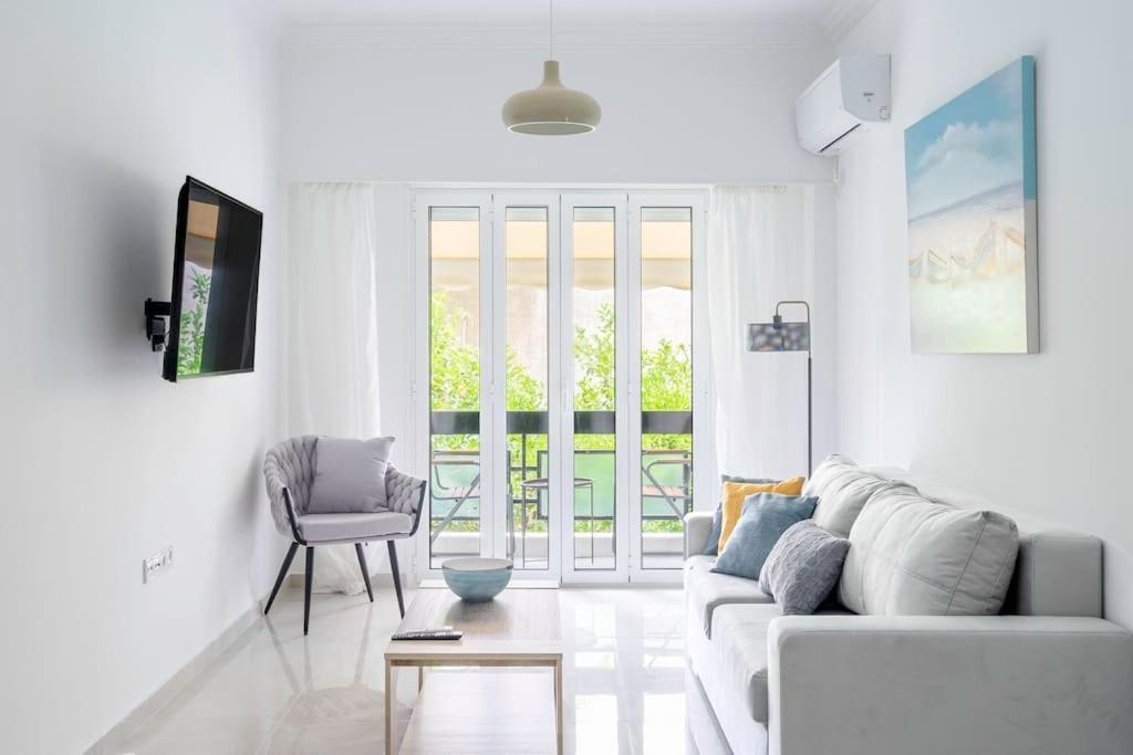 Alimos Sun-Filled Apartment Atina Dış mekan fotoğraf